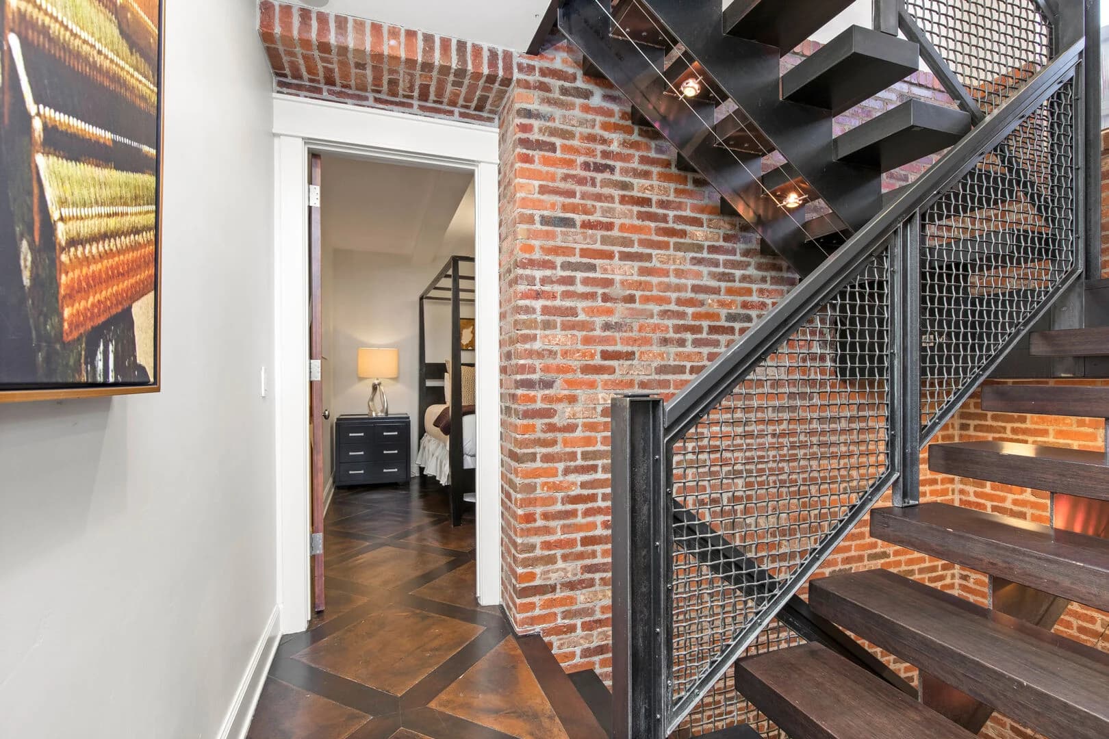 Woodside House - Image 32