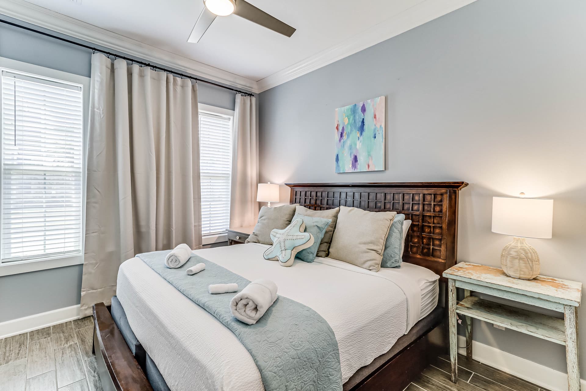 Blue Sea Gate Residence - Image 17