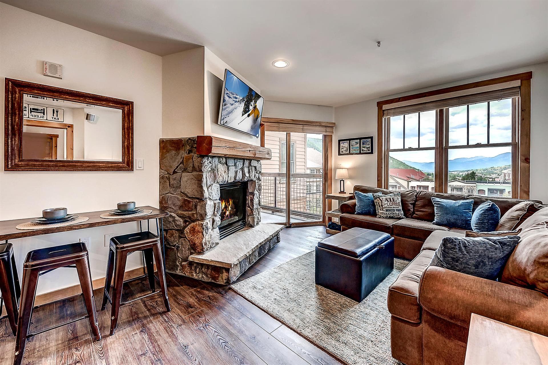 Summit Solace Lodge - Image 9