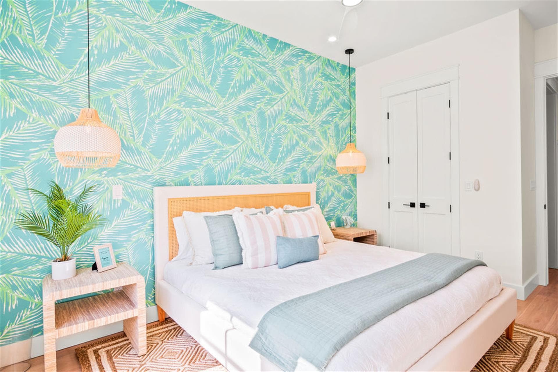 Sandpiper Siesta - Image 21