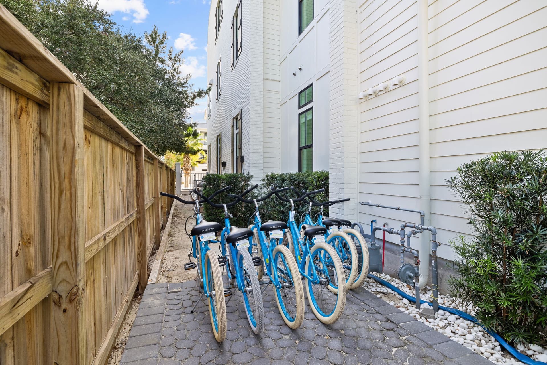 Coastal Seaclusion - Image 10