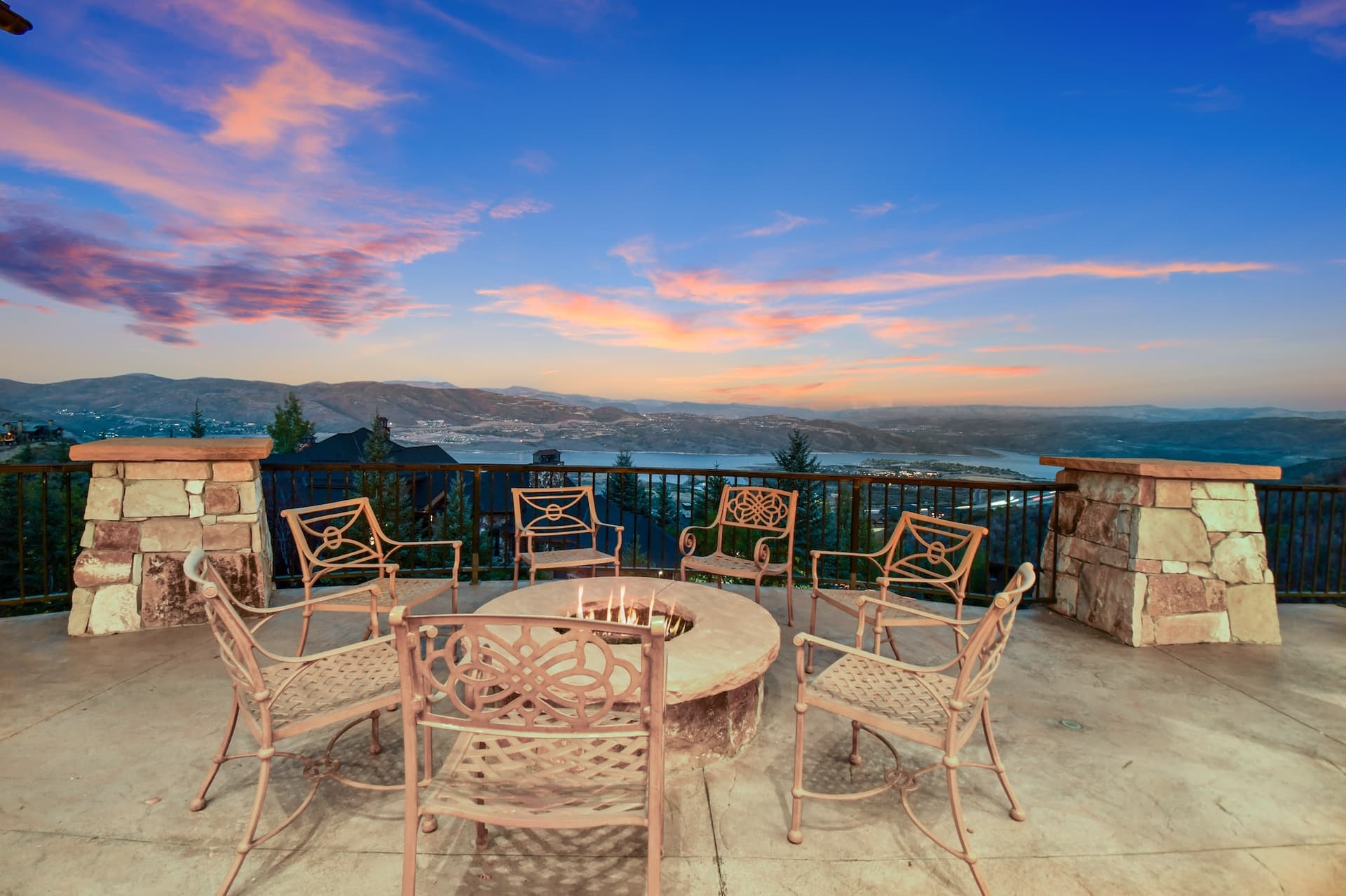 Dream Pointe - Image 58