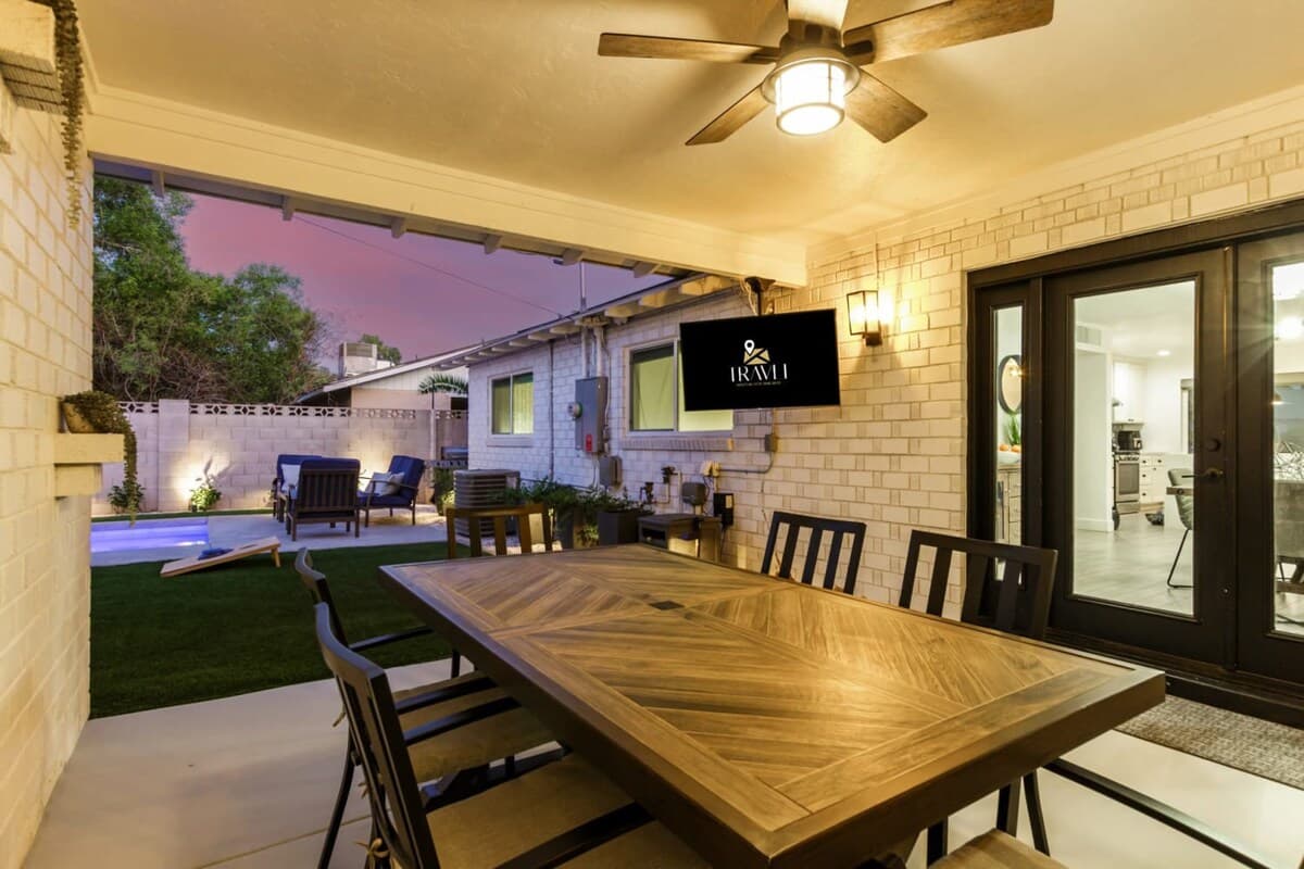 Crown Azul Retreat - Image 34