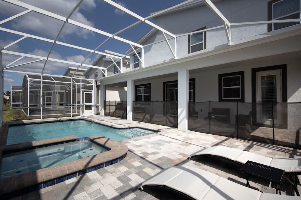 Grand Everglade - Image 31