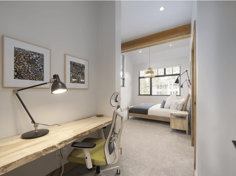 Whale's Tail Watch - Image 14