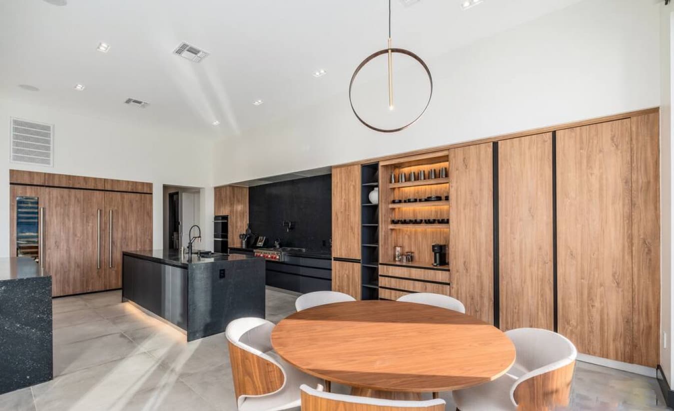 Scottsdale Desert Paradise - Image 18