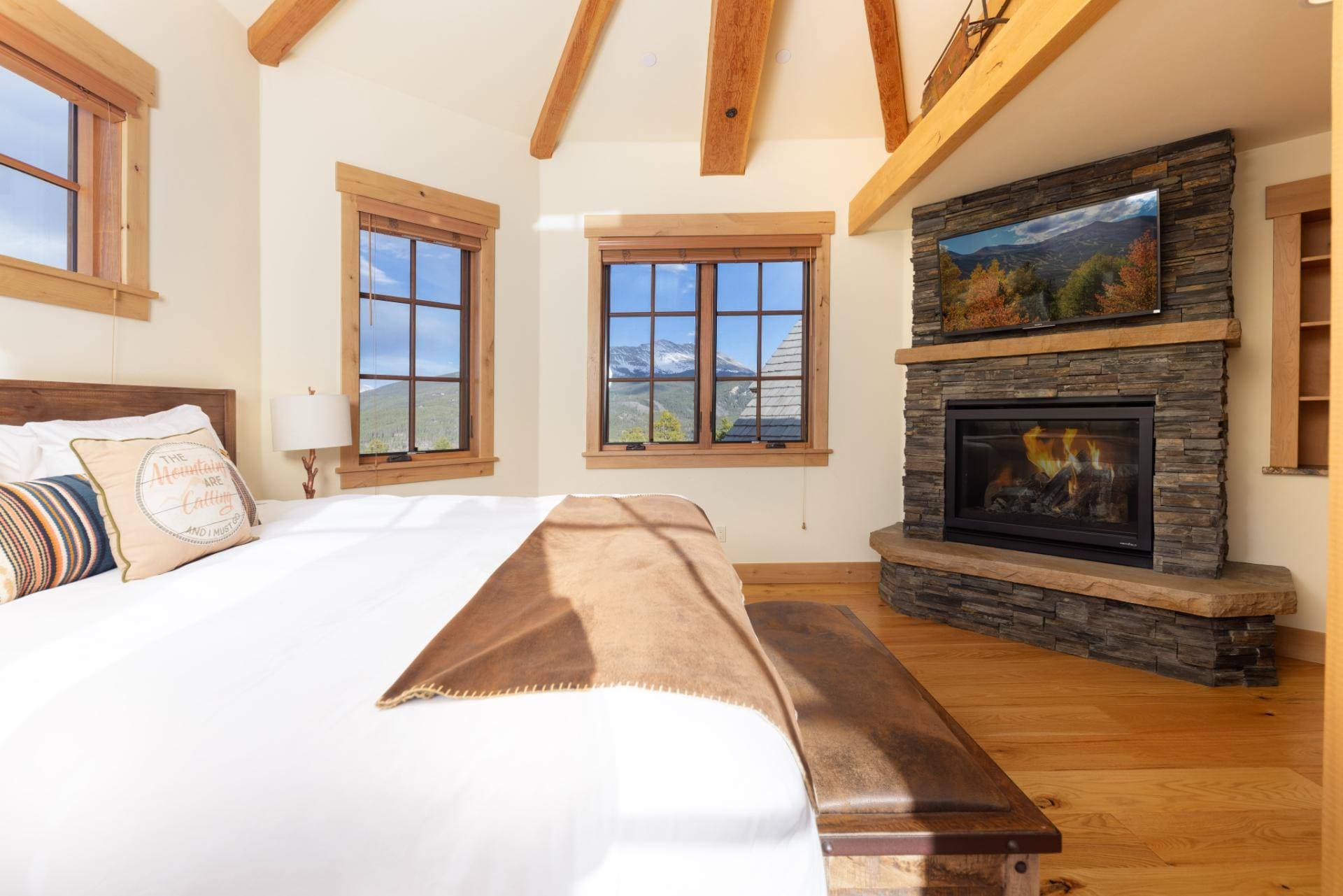 Fox Paw Lodge - Image 13