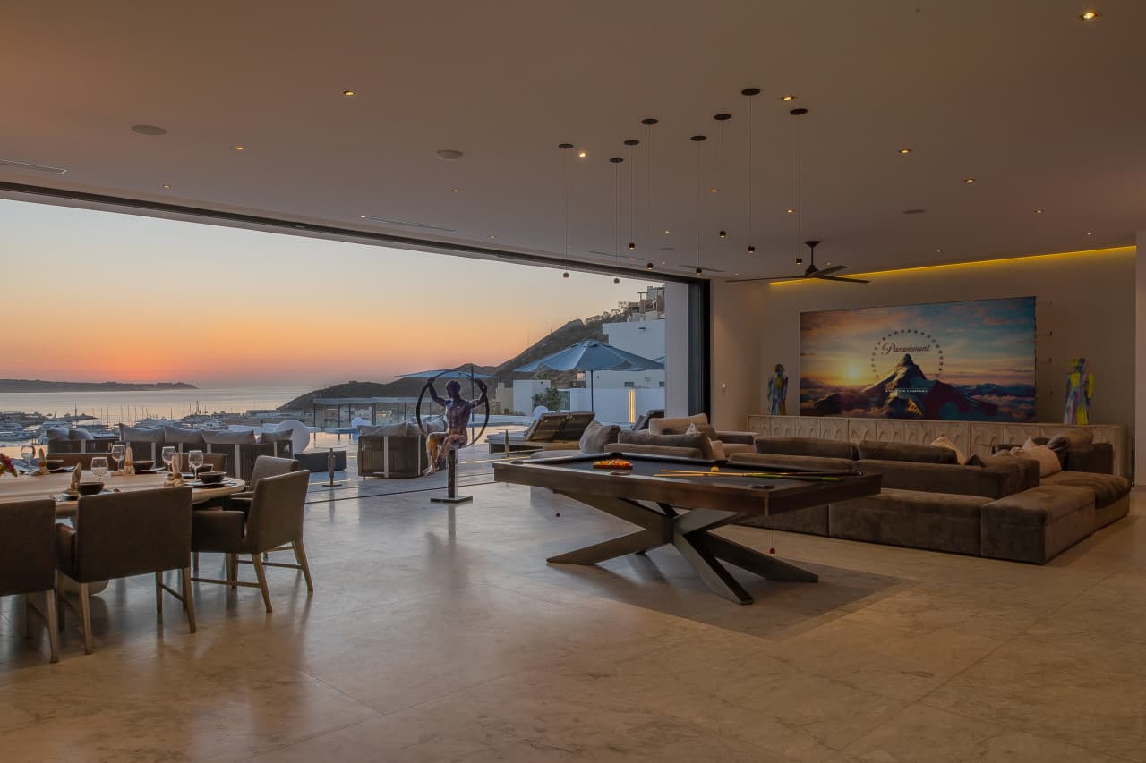 Vegas-Inspired Dream Home - Image 4