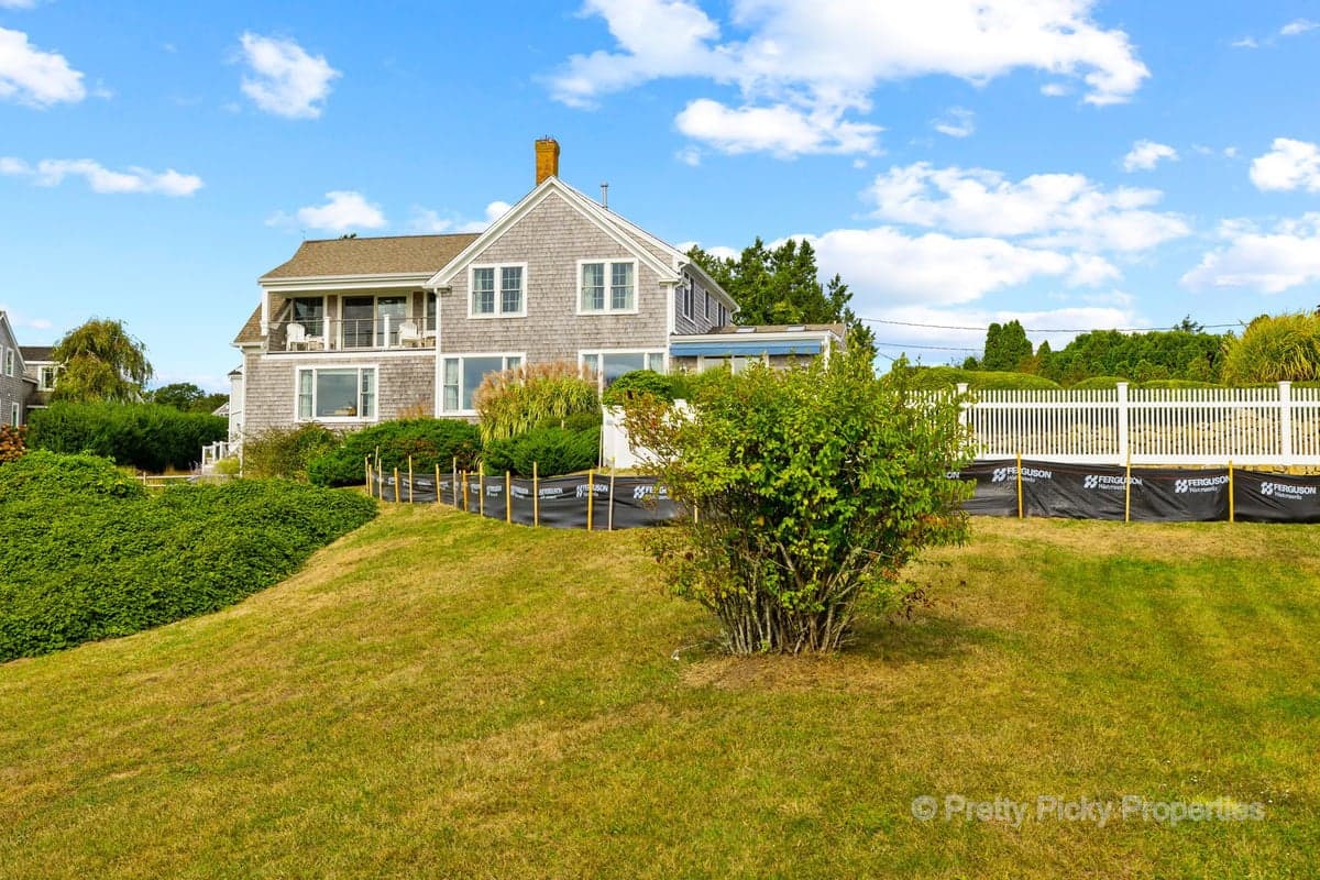 Serenity by the Sea - Image 26