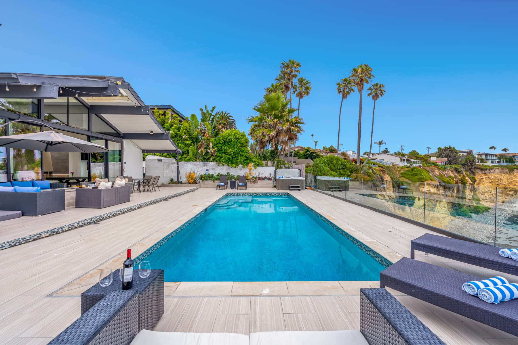 Ocean Front Escape - Image 2