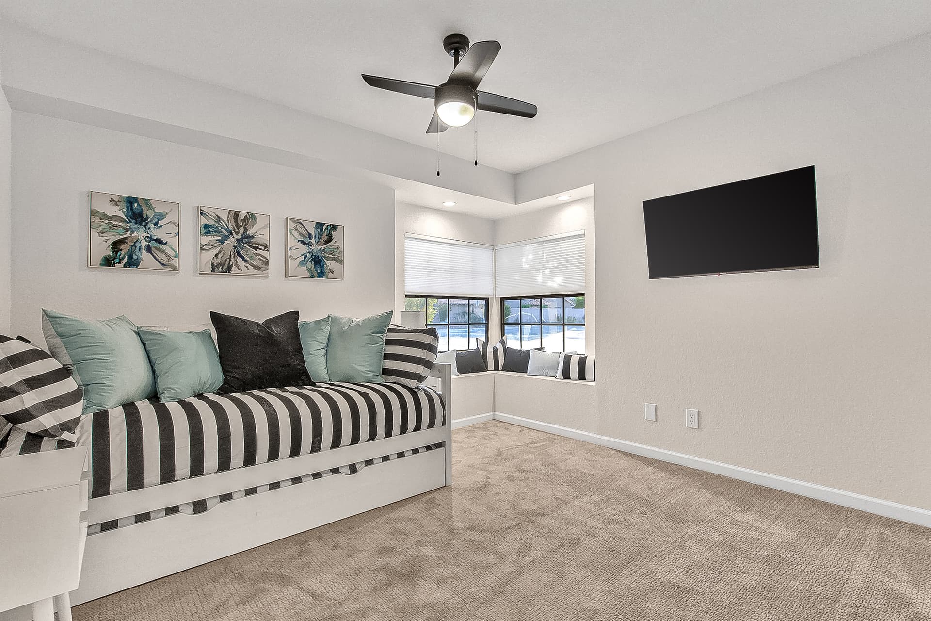 Sunset Ridge Retreat - Image 22