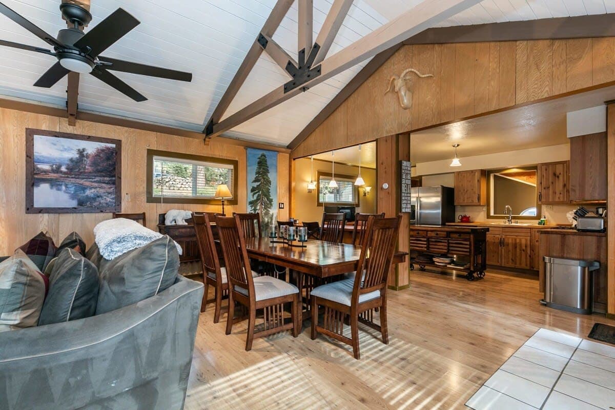 Classic Tahoe Cabin - Image 10