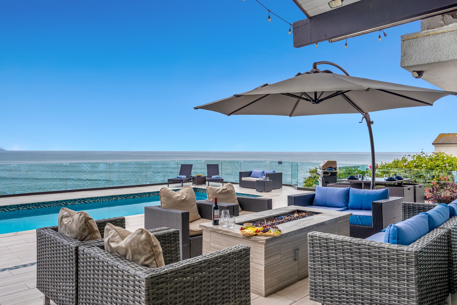 Ocean Front Escape - Image 1