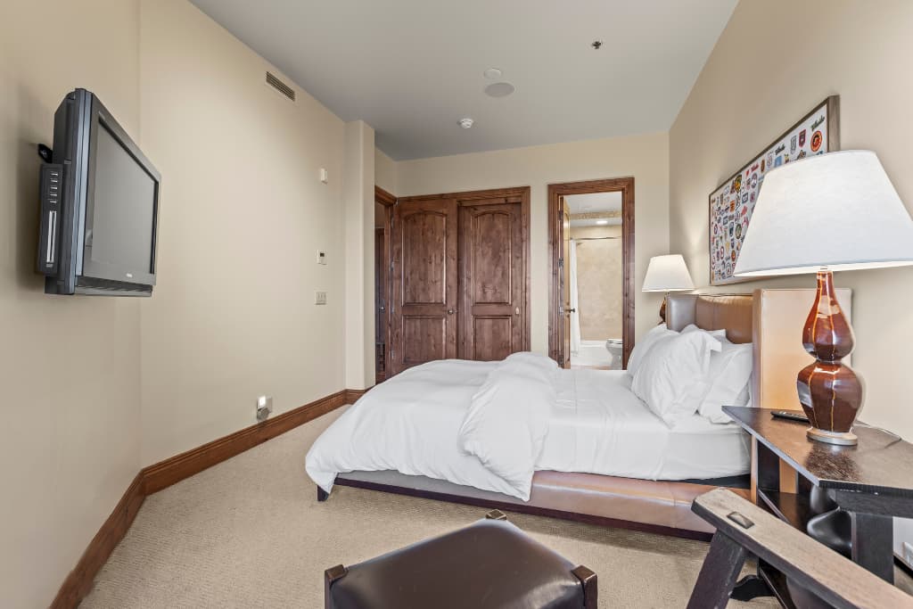 Empire Summit at The Grand Lodge - Image 23