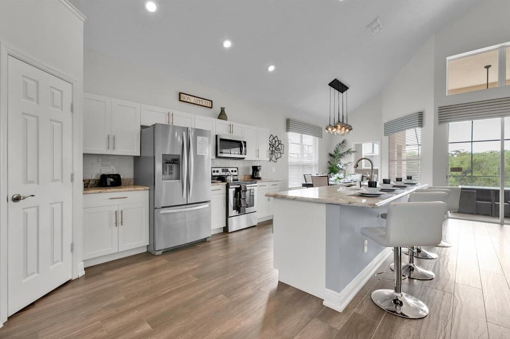 Sunny Palm - Image 7