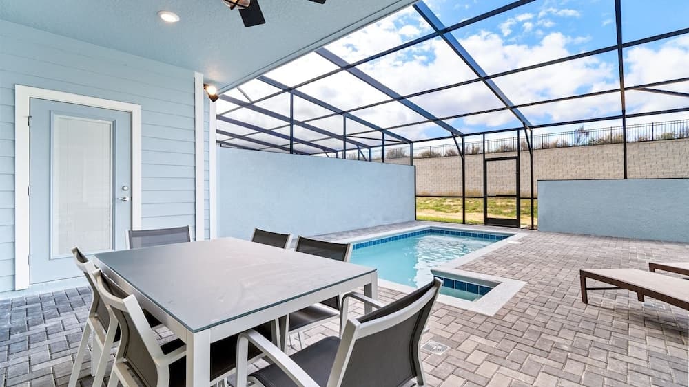 Paradise Landing - Image 23