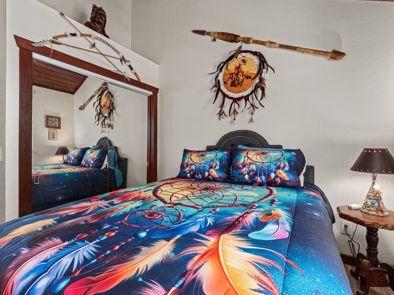 Cedar Bliss Texas Cabin - Image 15