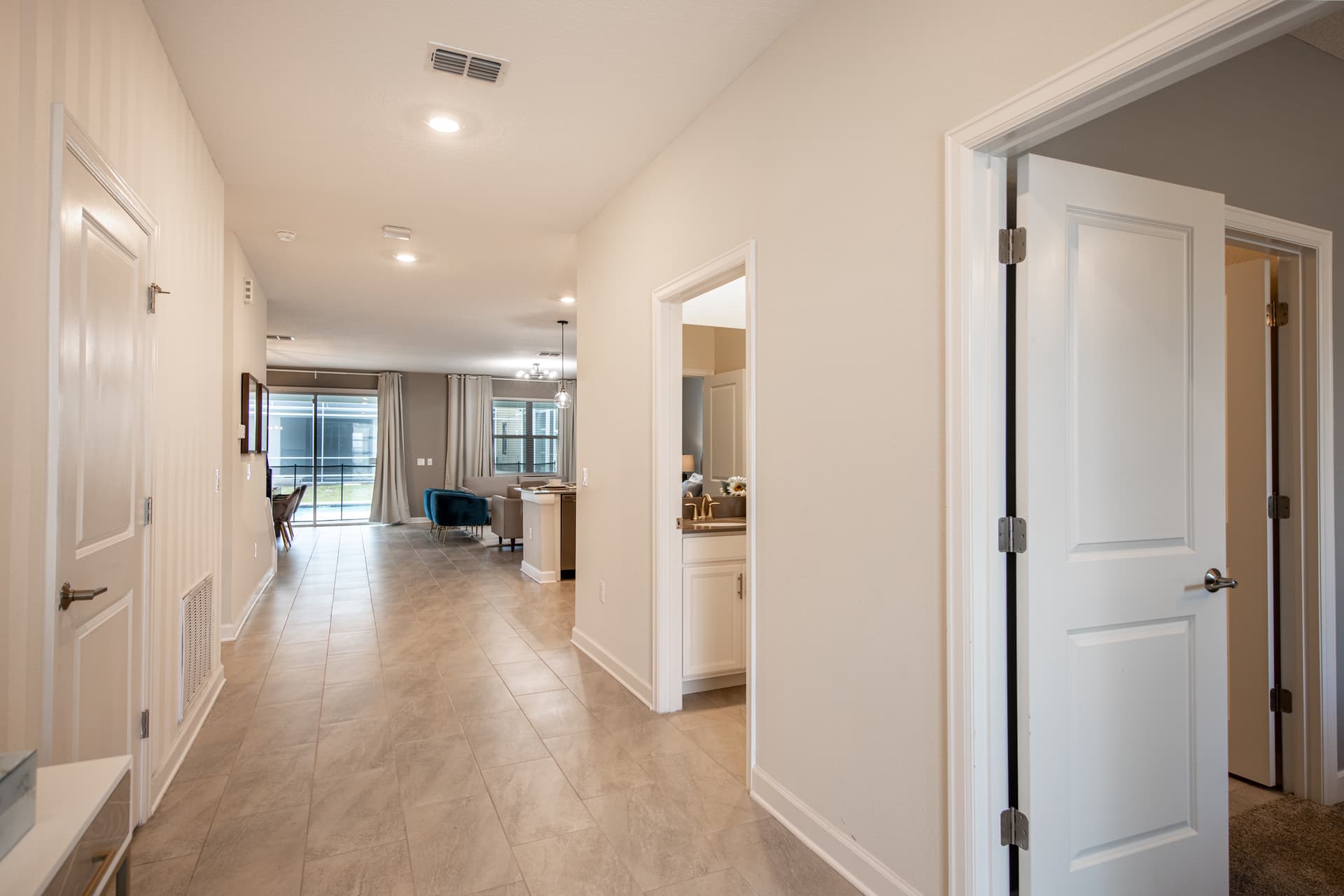 Modern Retreat at Champions Gate - Image 3