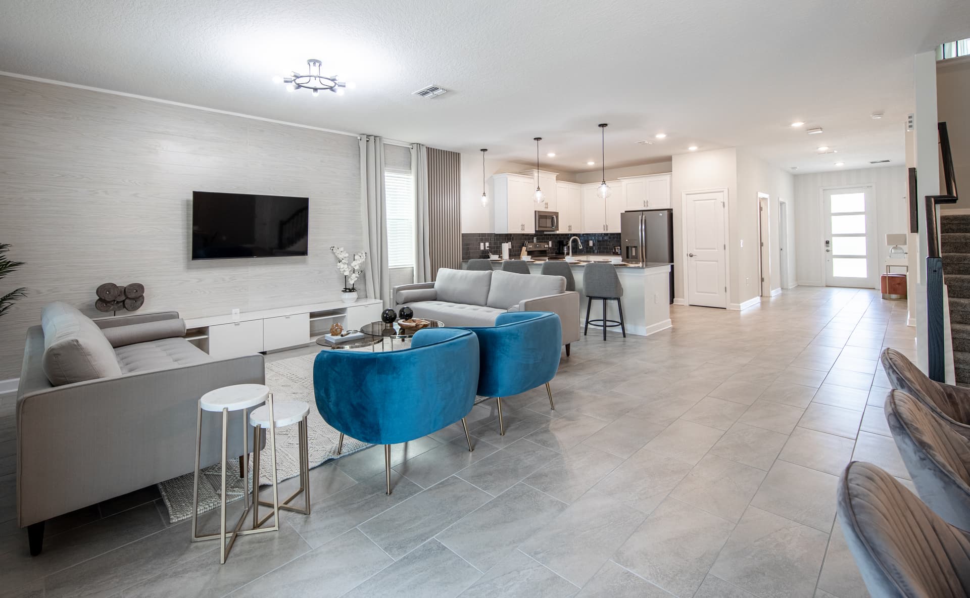 Modern Retreat at Champions Gate - Image 2