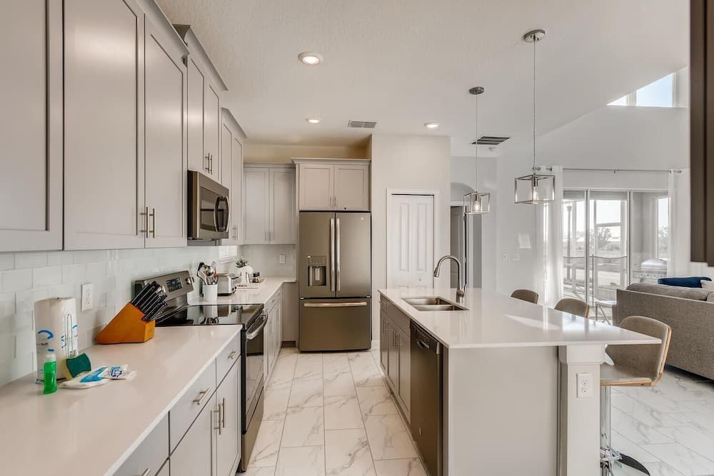 Fairway and Fountain - Image 13