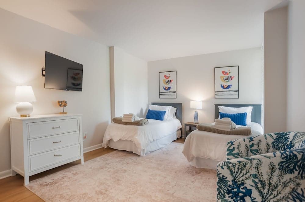 Ketch Court Villa #883 - Image 6