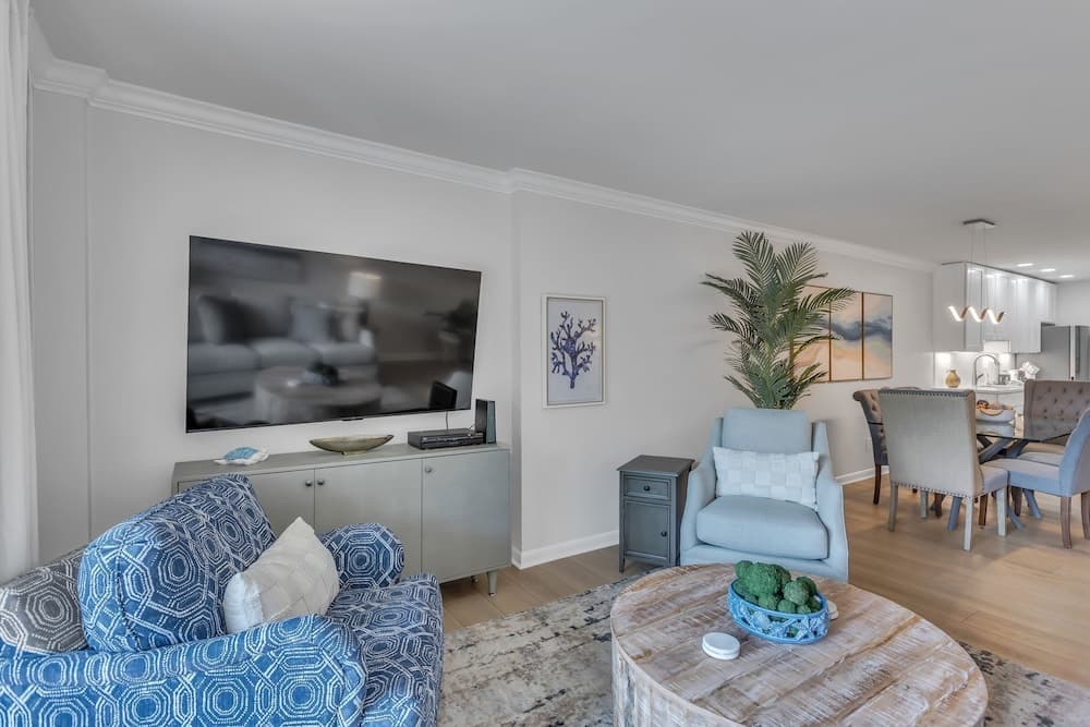 Ketch Court Villa #883 - Image 2