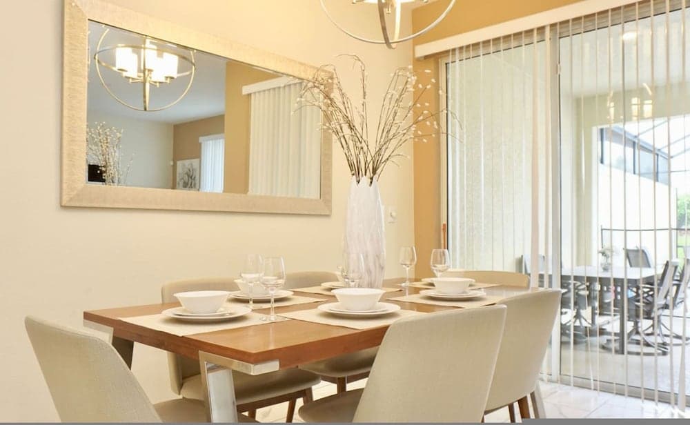 Minnie Champion #8933 - Image 6