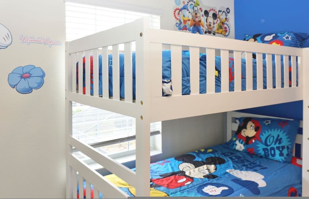 Minnie Champion #8933 - Image 15