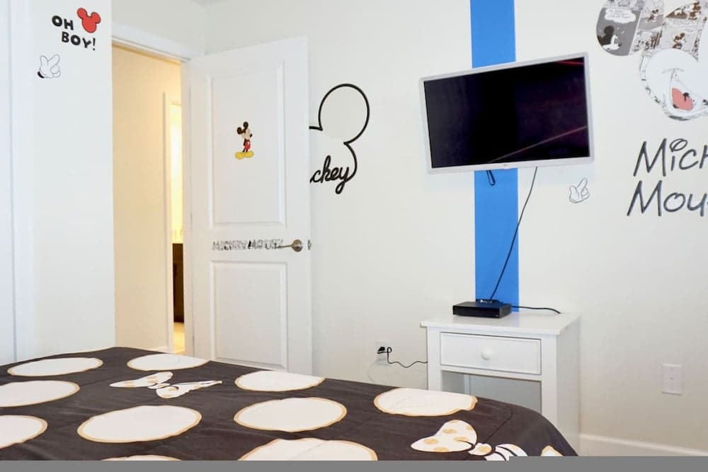 Minnie Champion #8933 - Image 16