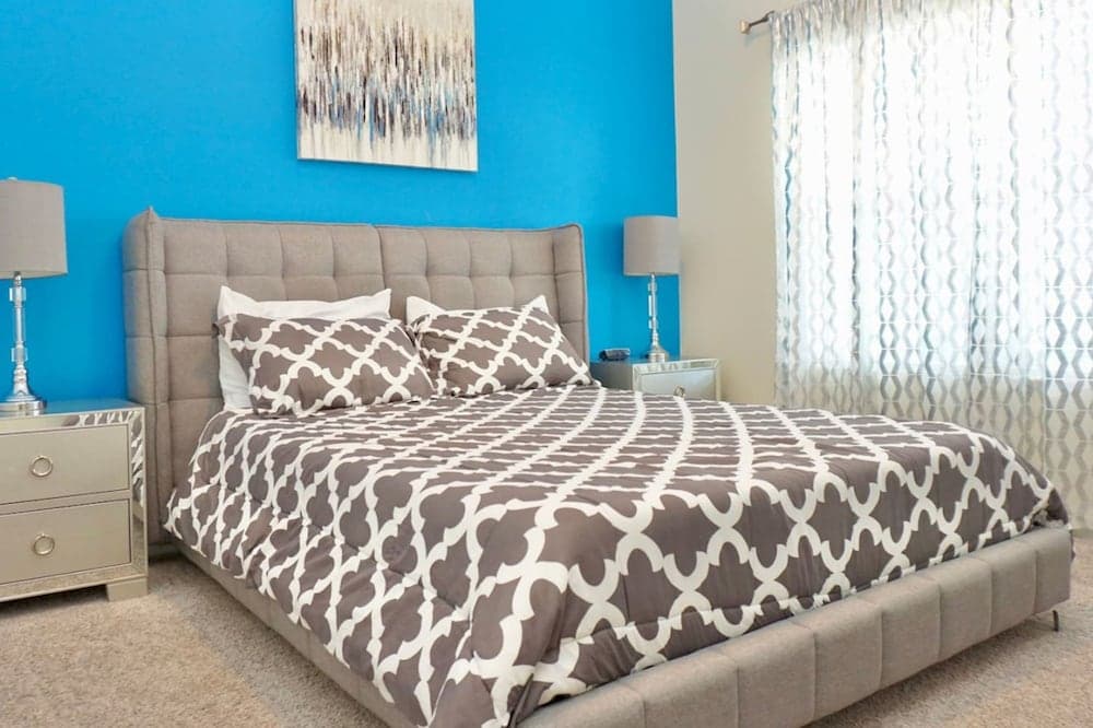 Minnie Champion #8933 - Image 4