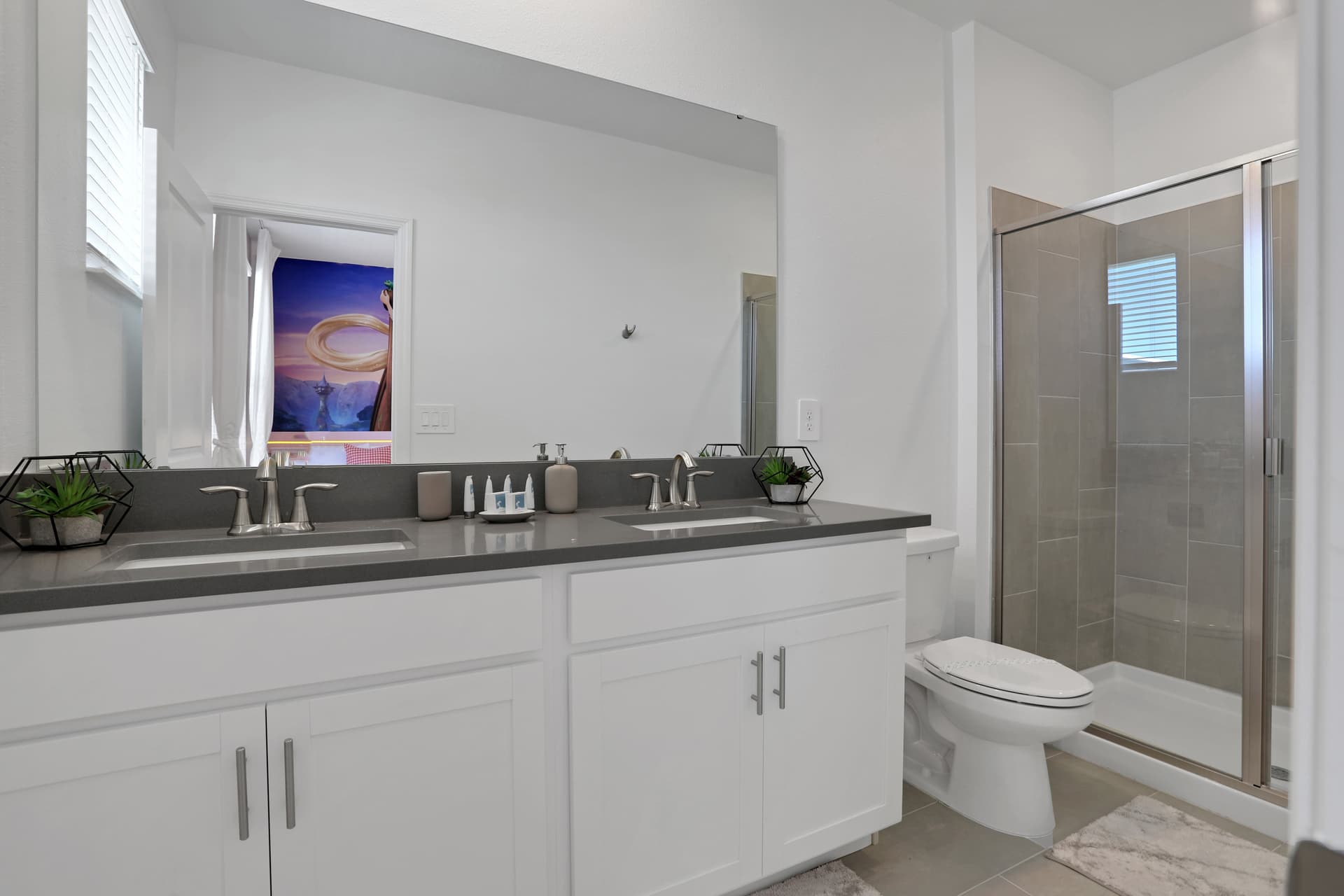 Family Haven Hideaway - Image 44