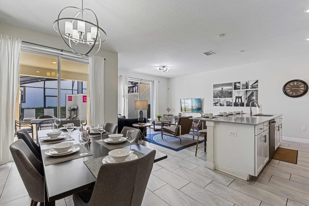 Stinger DreamScape Villa - Image 4