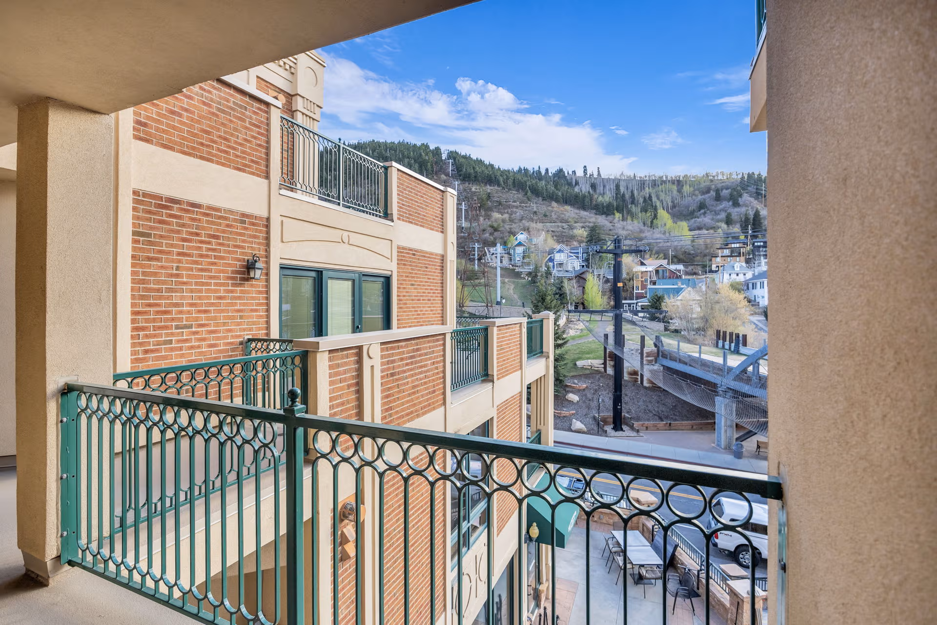 Winterline Lookout - Image 36