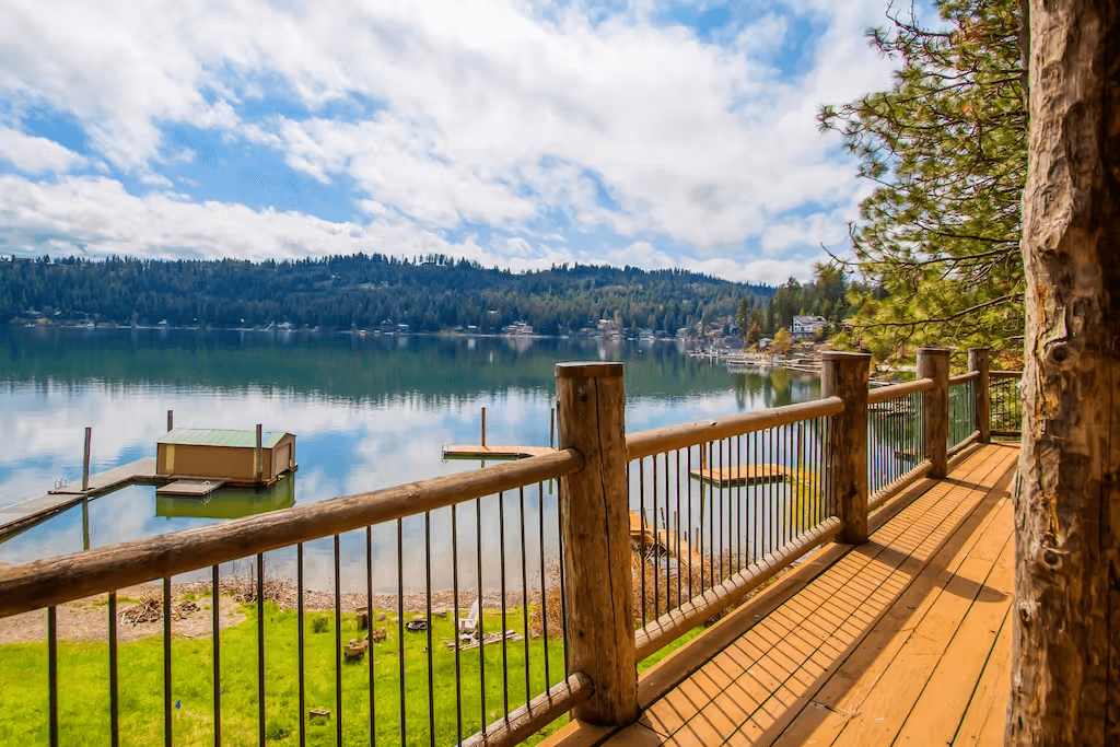 Lakefront Marvel - Image 6