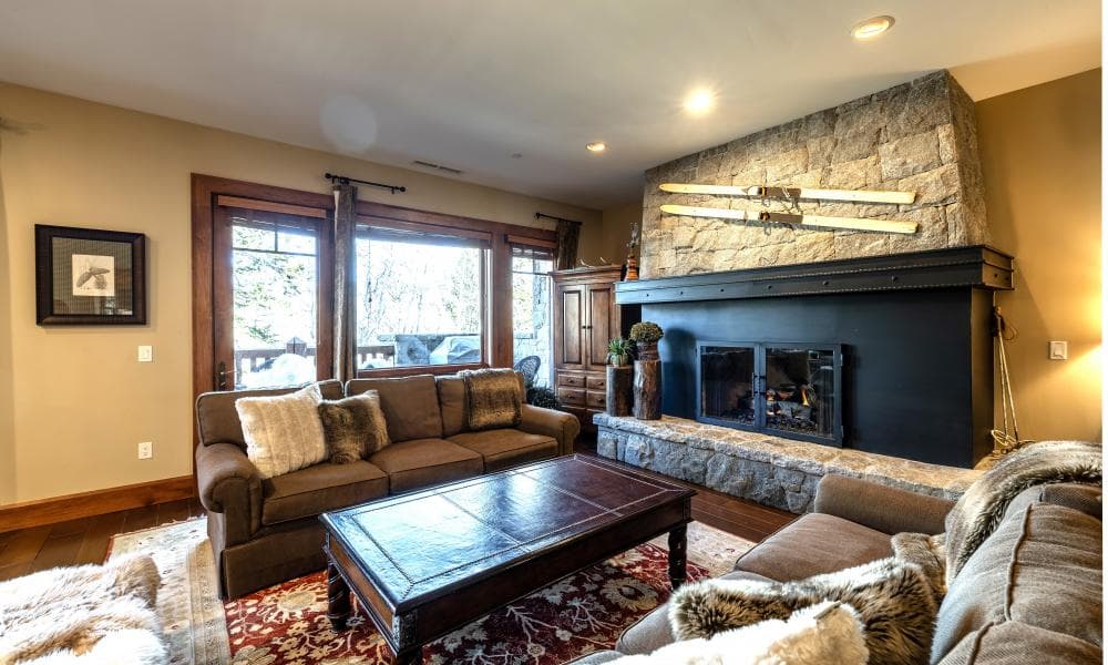 Ruby House - Image 3