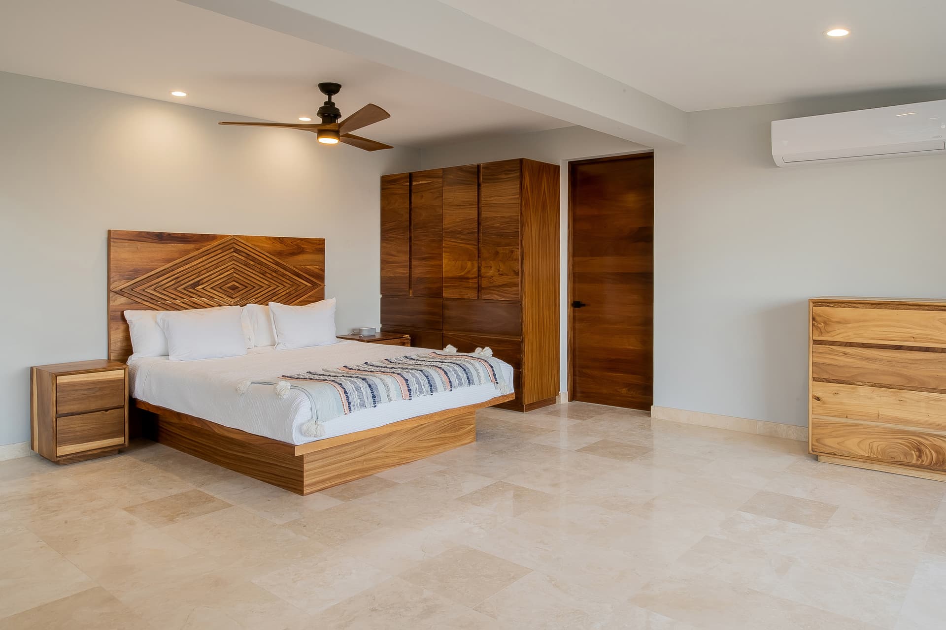 Villa Chavez - Image 19