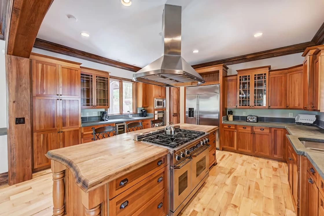 Sunset Shores Grand House - Image 5