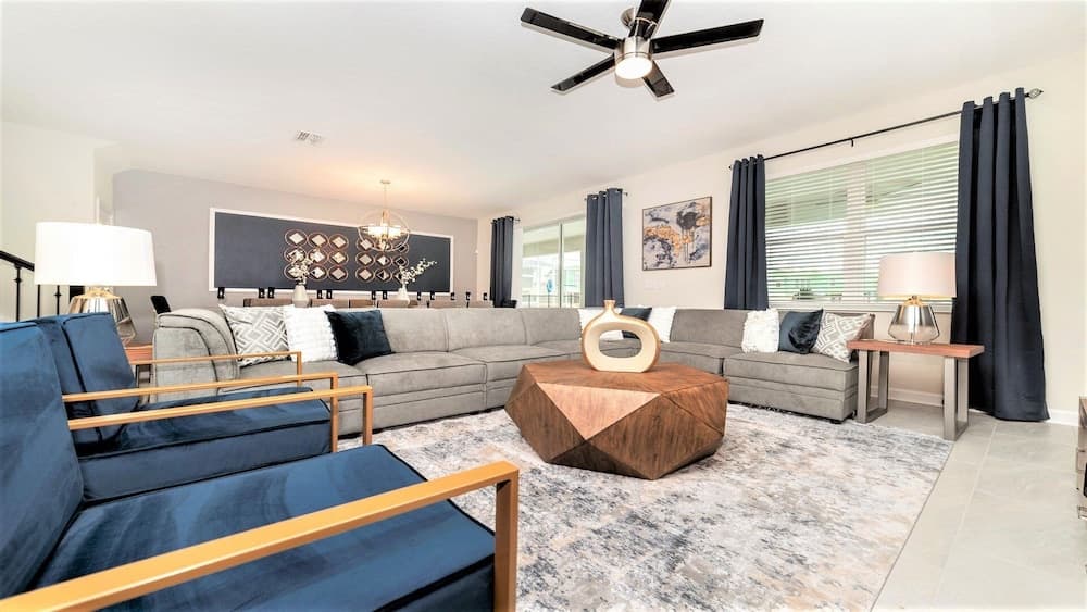 Lakeview Villa #333 - Image 1