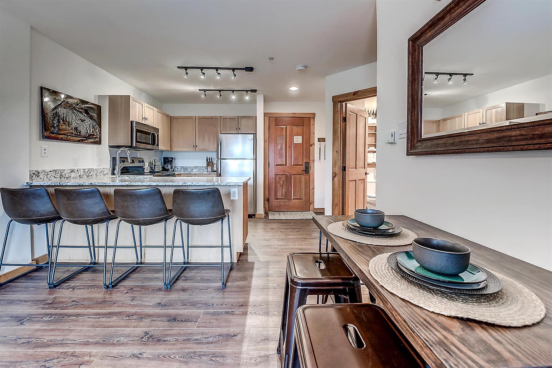 Summit Solace Lodge - Image 10