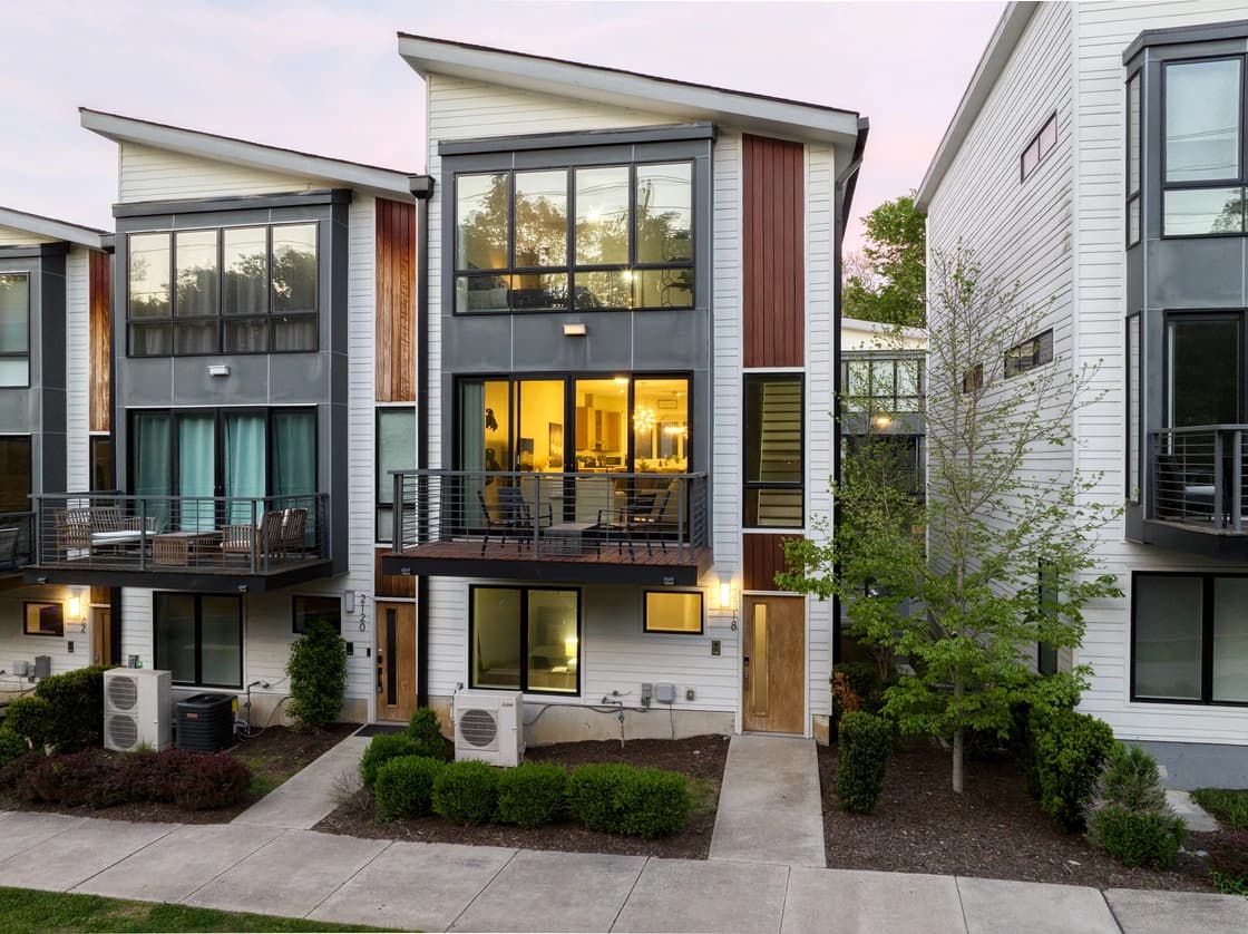 9th Avenue - Image 1