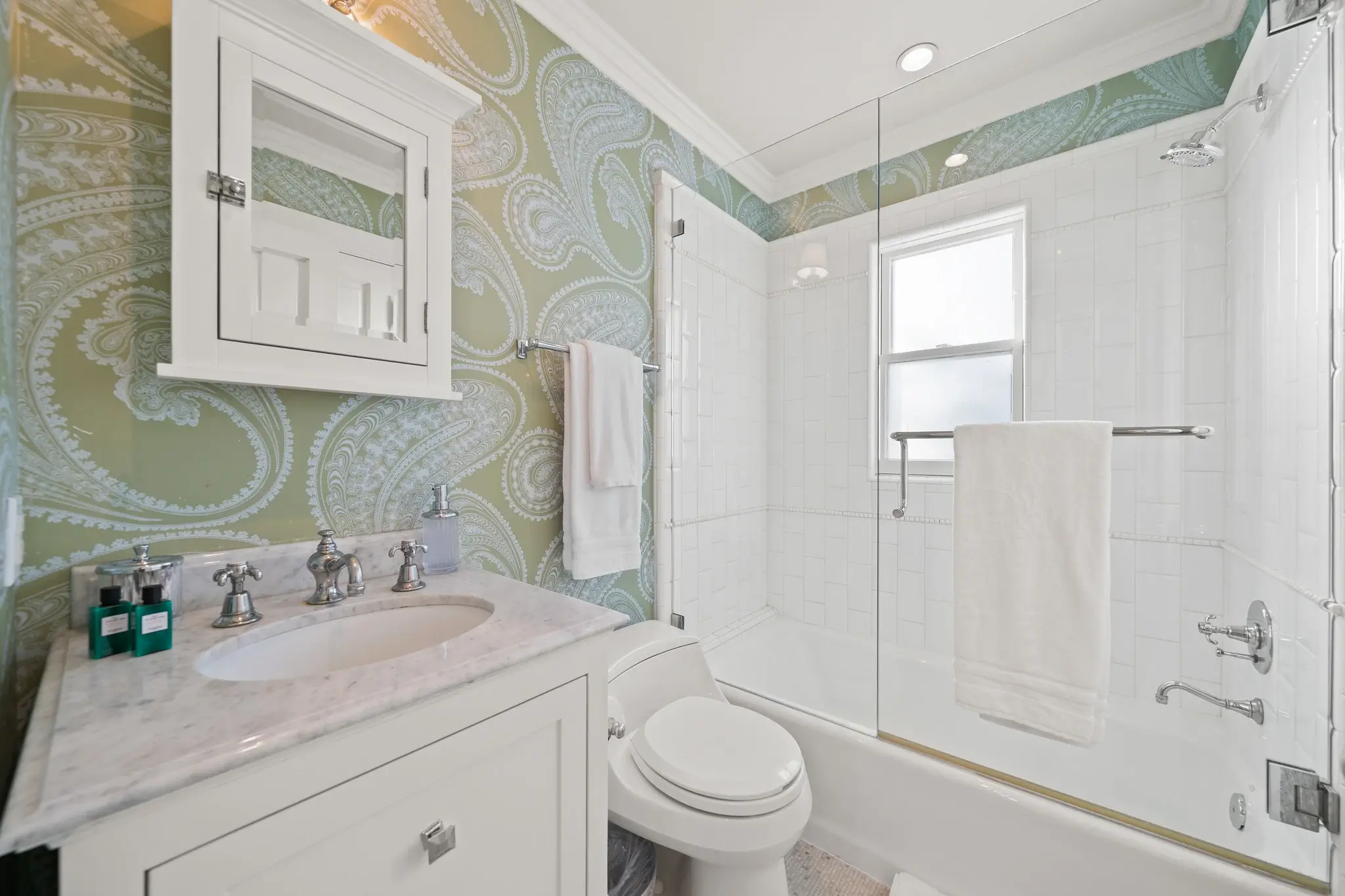 Hearst Estate - Image 28