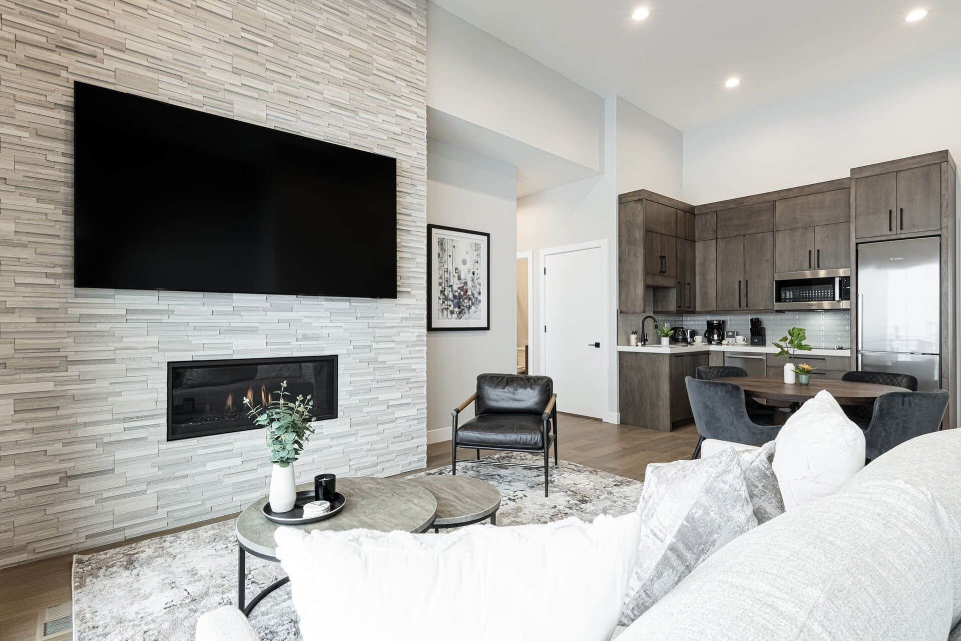 Hideout Epic View - Image 8