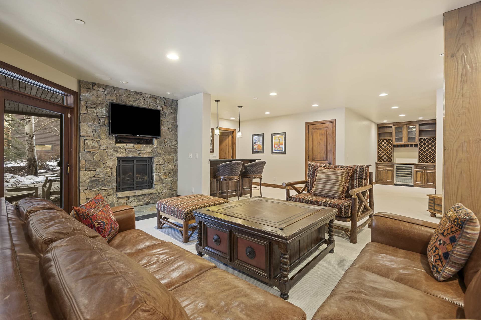 Luxury Mountain Retreat - Image 24