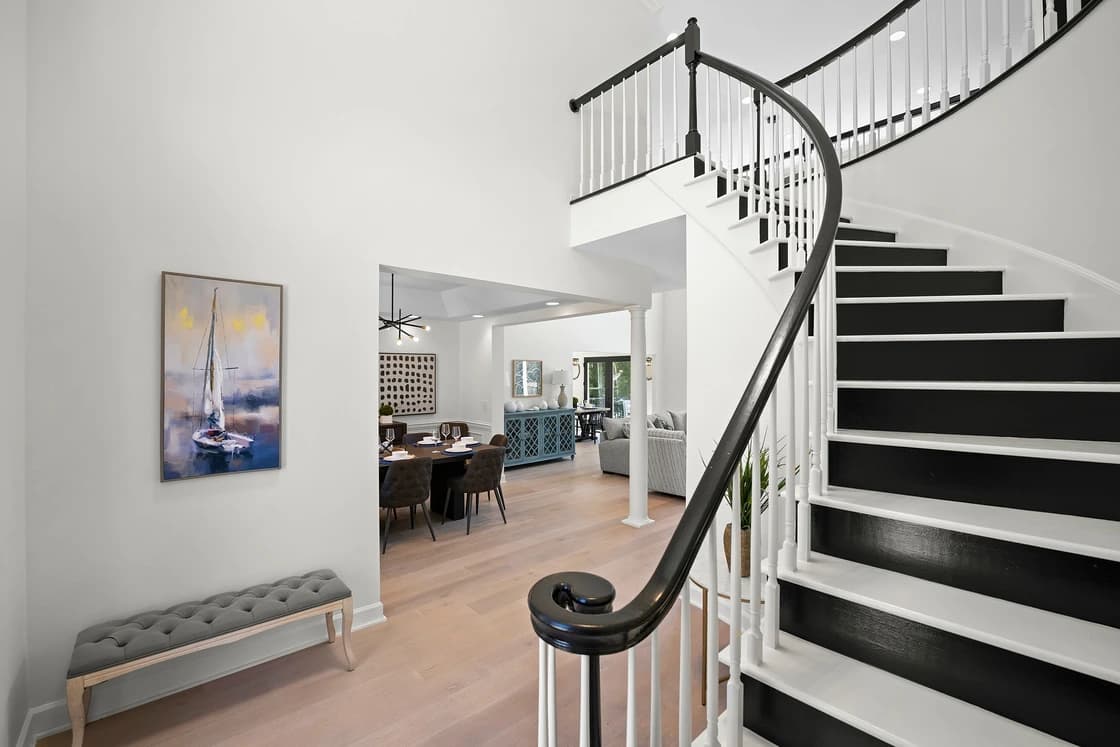 Knotty Pines - Image 12