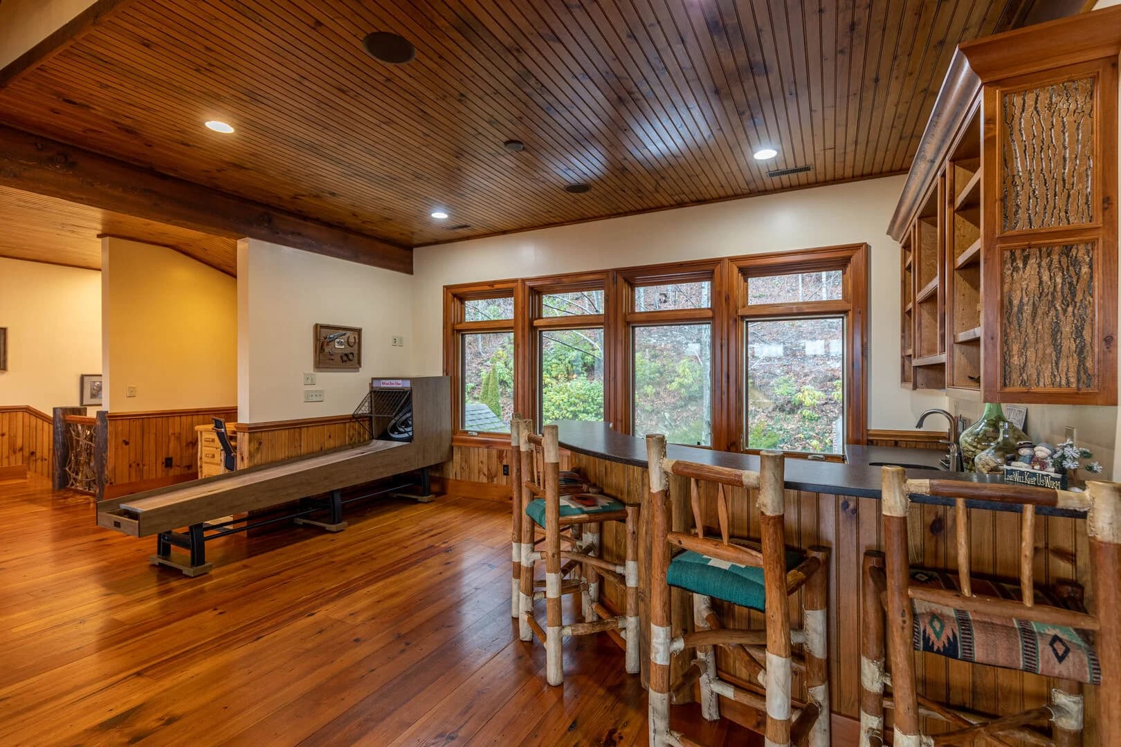 Overlook Estate in The Farm - Image 32