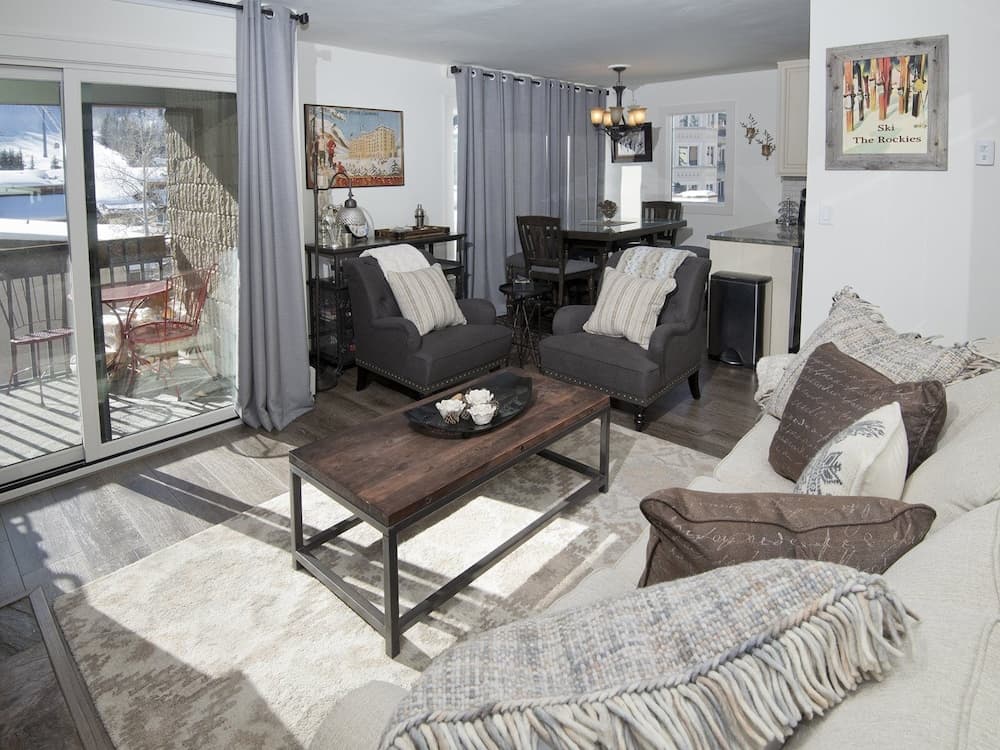 Vail 21 Condo #501 - Image 4