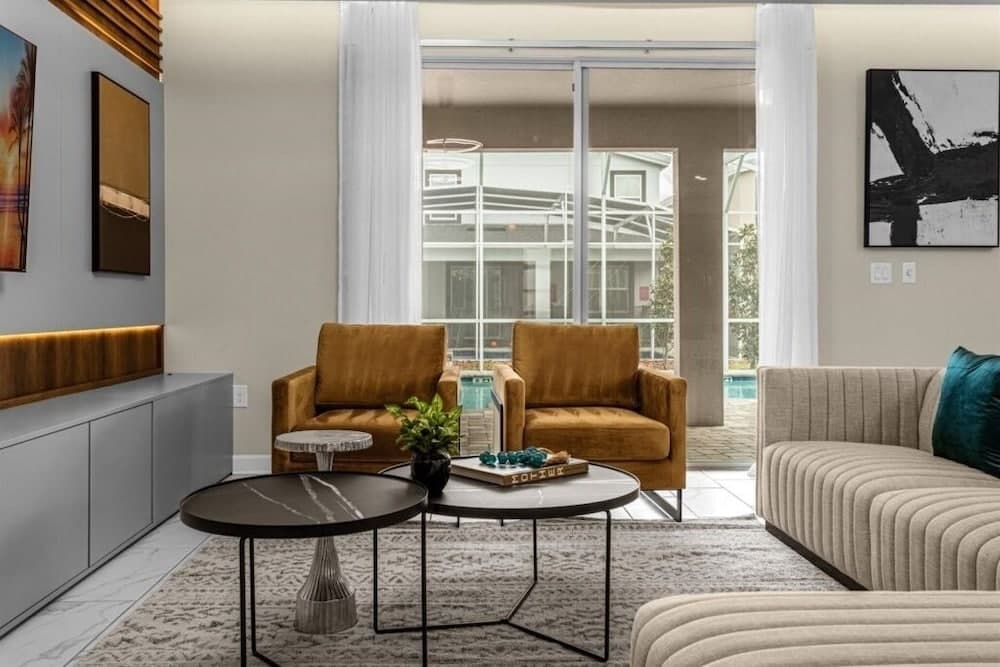 Sunny Nine - Image 5