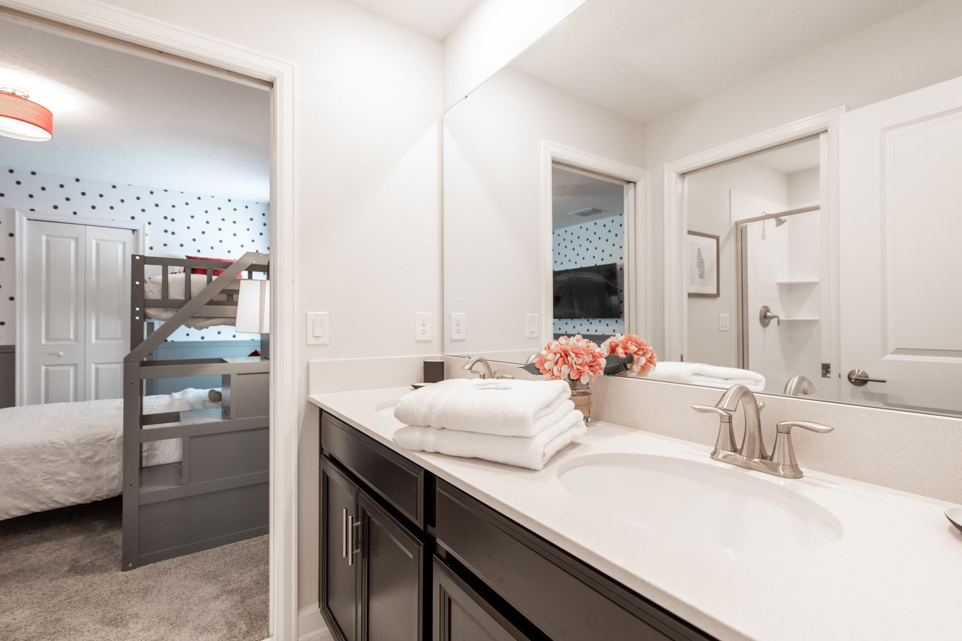 Oasis Dream - Image 32