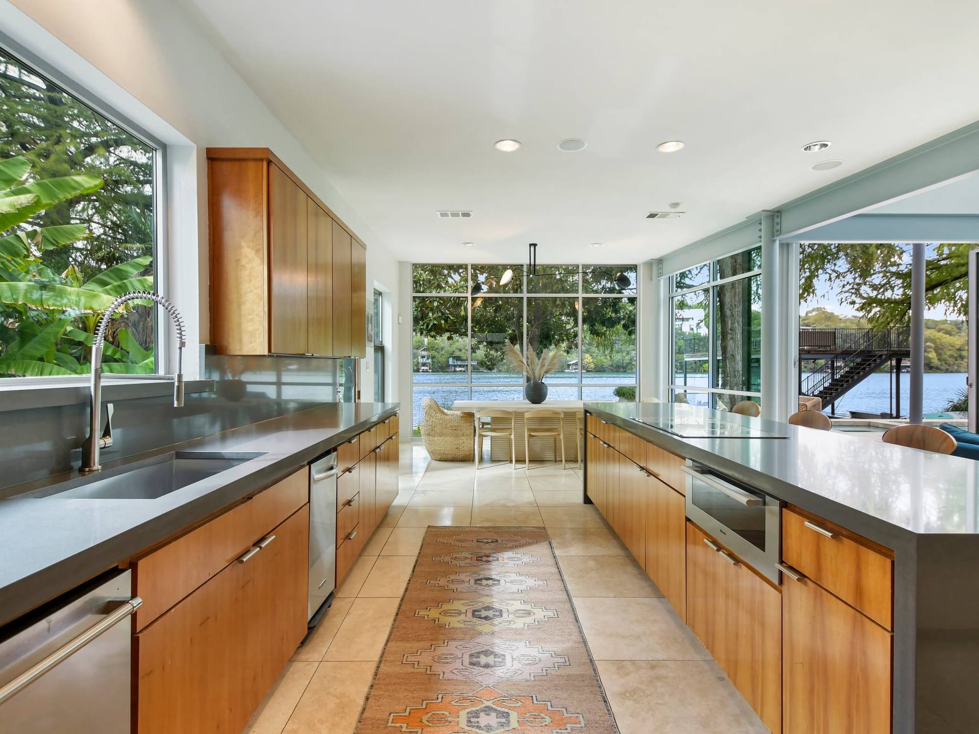 Emerald on Lake Austin - Image 36