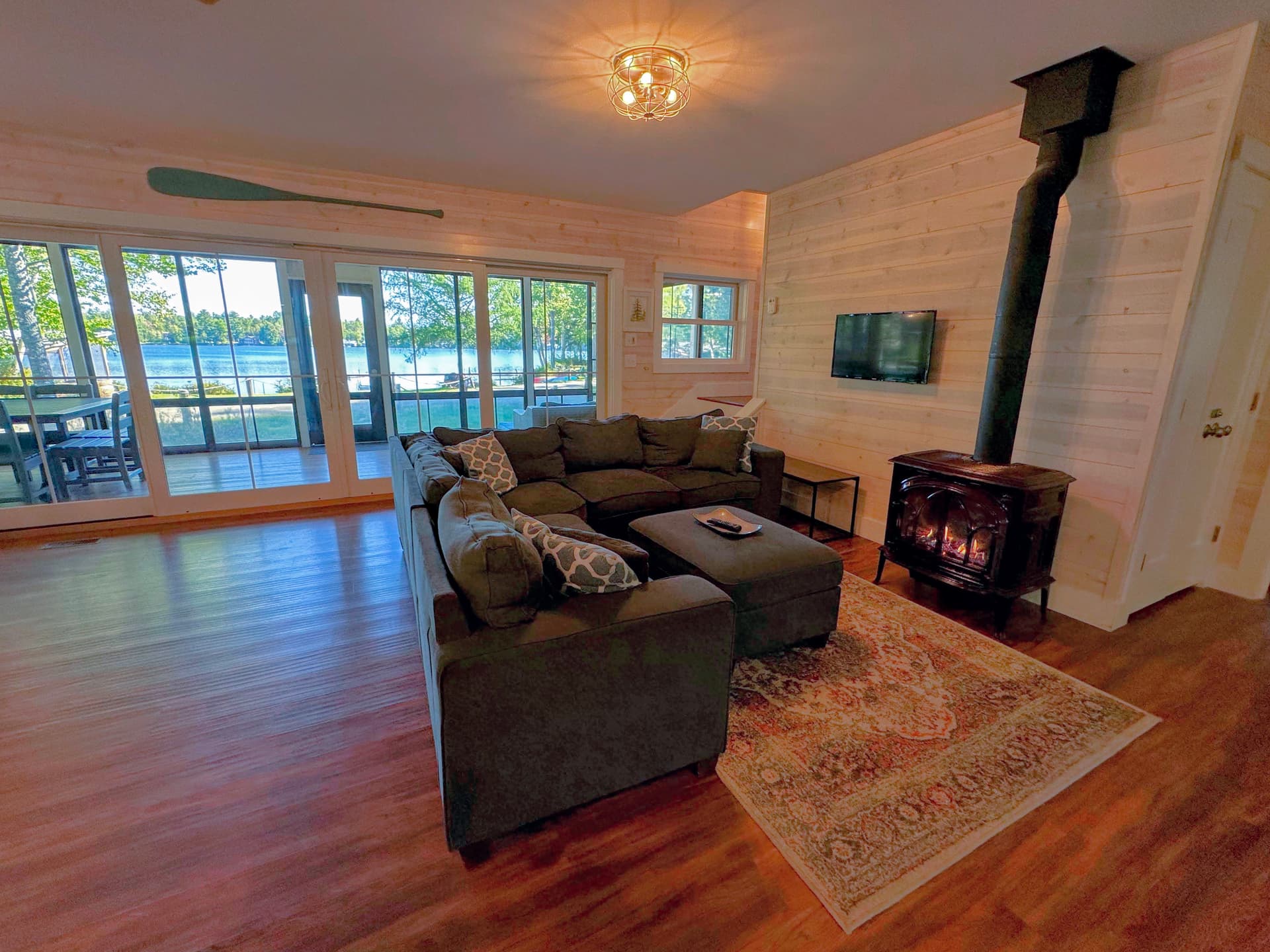 Forest Lake Oasis - Image 11